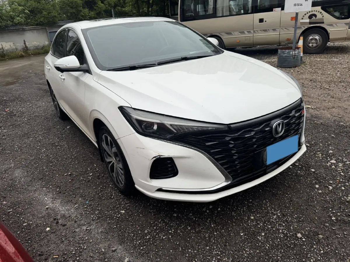 2021 ChangAn Eado 1.4T 160HP L4 7DCT,autocango,china used car exporter,china ev exporter,chinese used car exporter,chinese used ev exporter