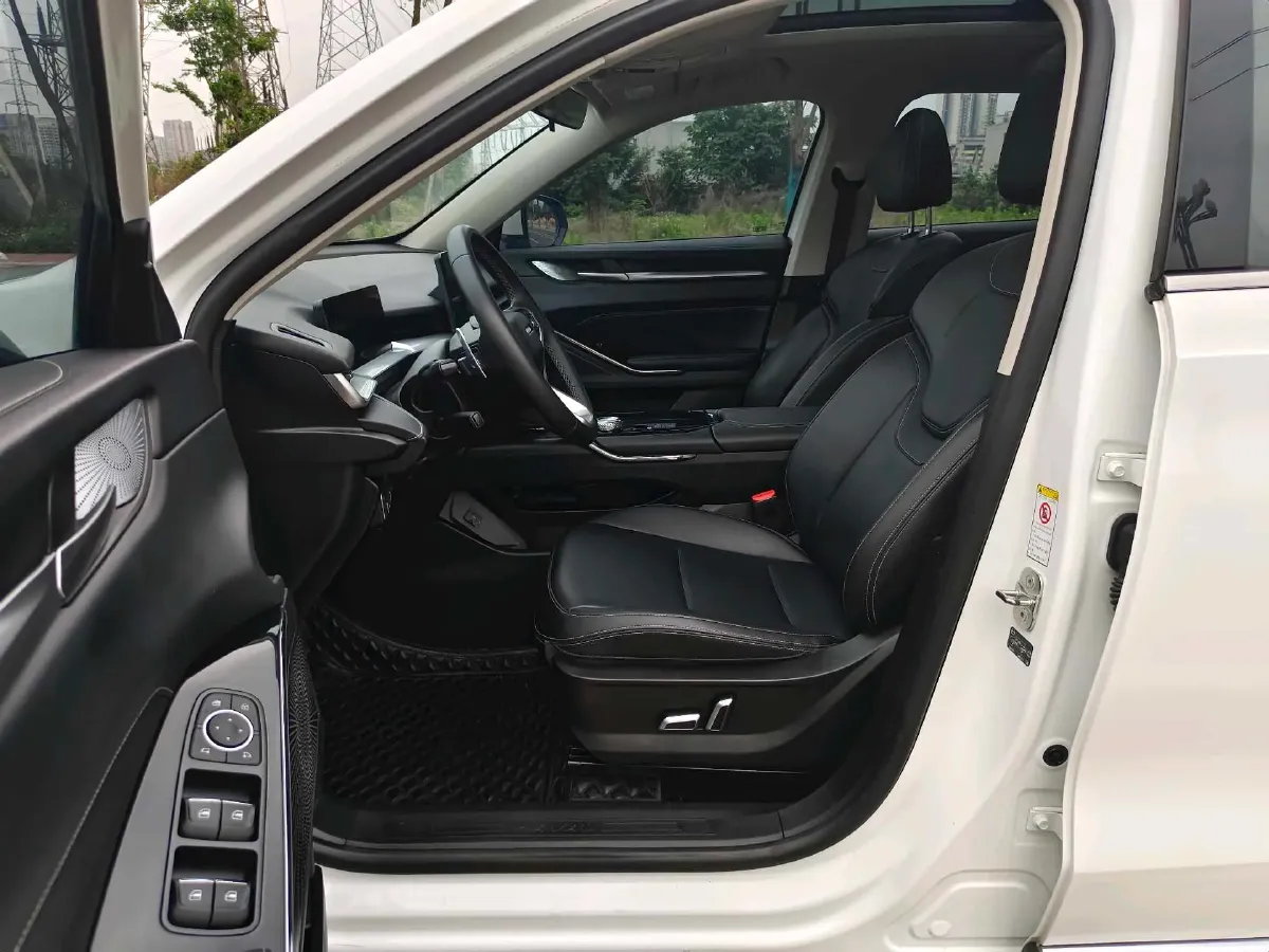 2021 Haval H6 1.5T 169HP L4 7DCT,autocango,china used car exporter,china ev exporter,chinese used car exporter,chinese used ev exporter