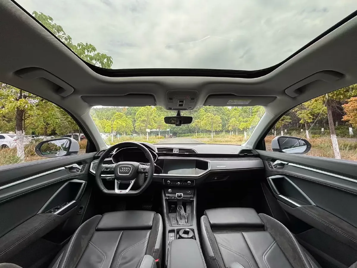 2020 Audi Q3 Sportback 2.0T 186HP L4 7DCT,autocango,china used car exporter,china ev exporter,chinese used car exporter,chinese used ev exporter