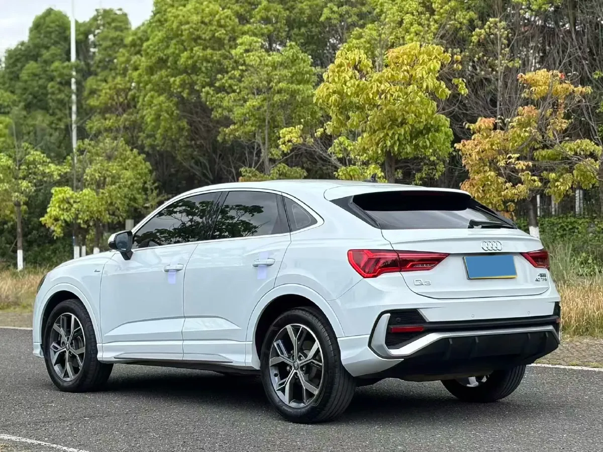 2020 Audi Q3 Sportback 2.0T 186HP L4 7DCT,autocango,china used car exporter,china ev exporter,chinese used car exporter,chinese used ev exporter