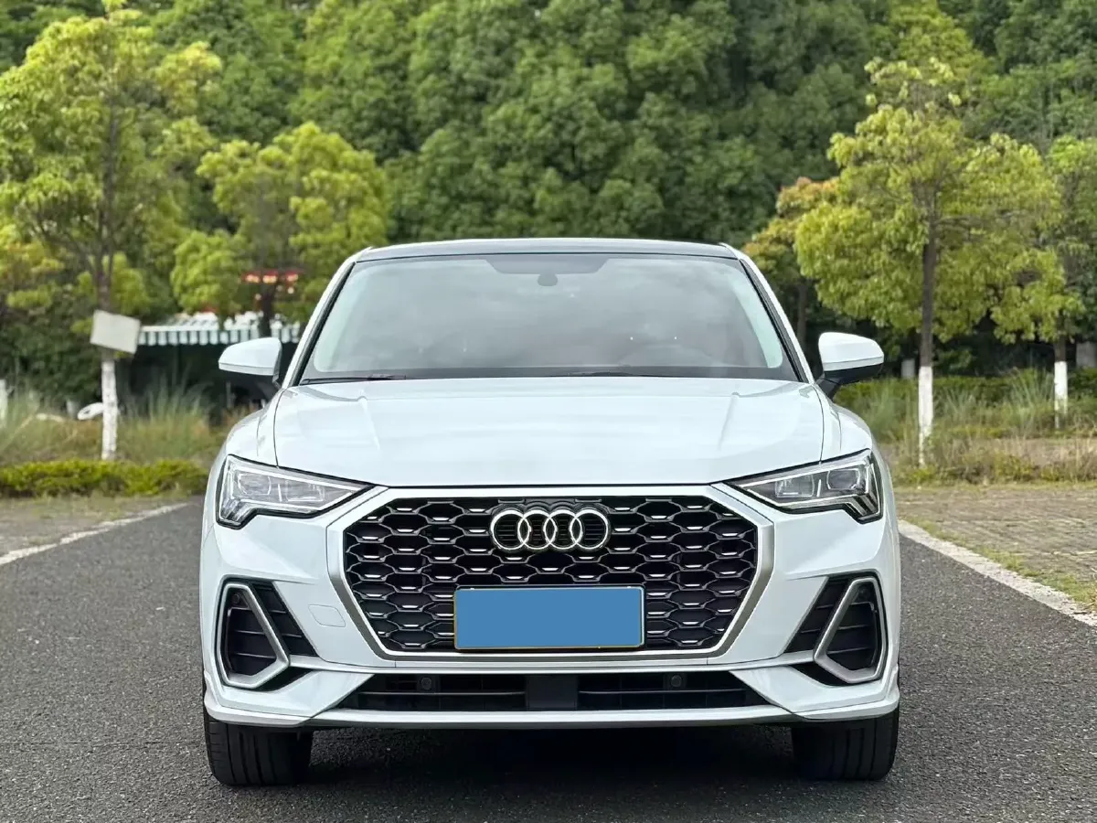 2020 Audi Q3 Sportback 2.0T 186HP L4 7DCT,autocango,china used car exporter,china ev exporter,chinese used car exporter,chinese used ev exporter