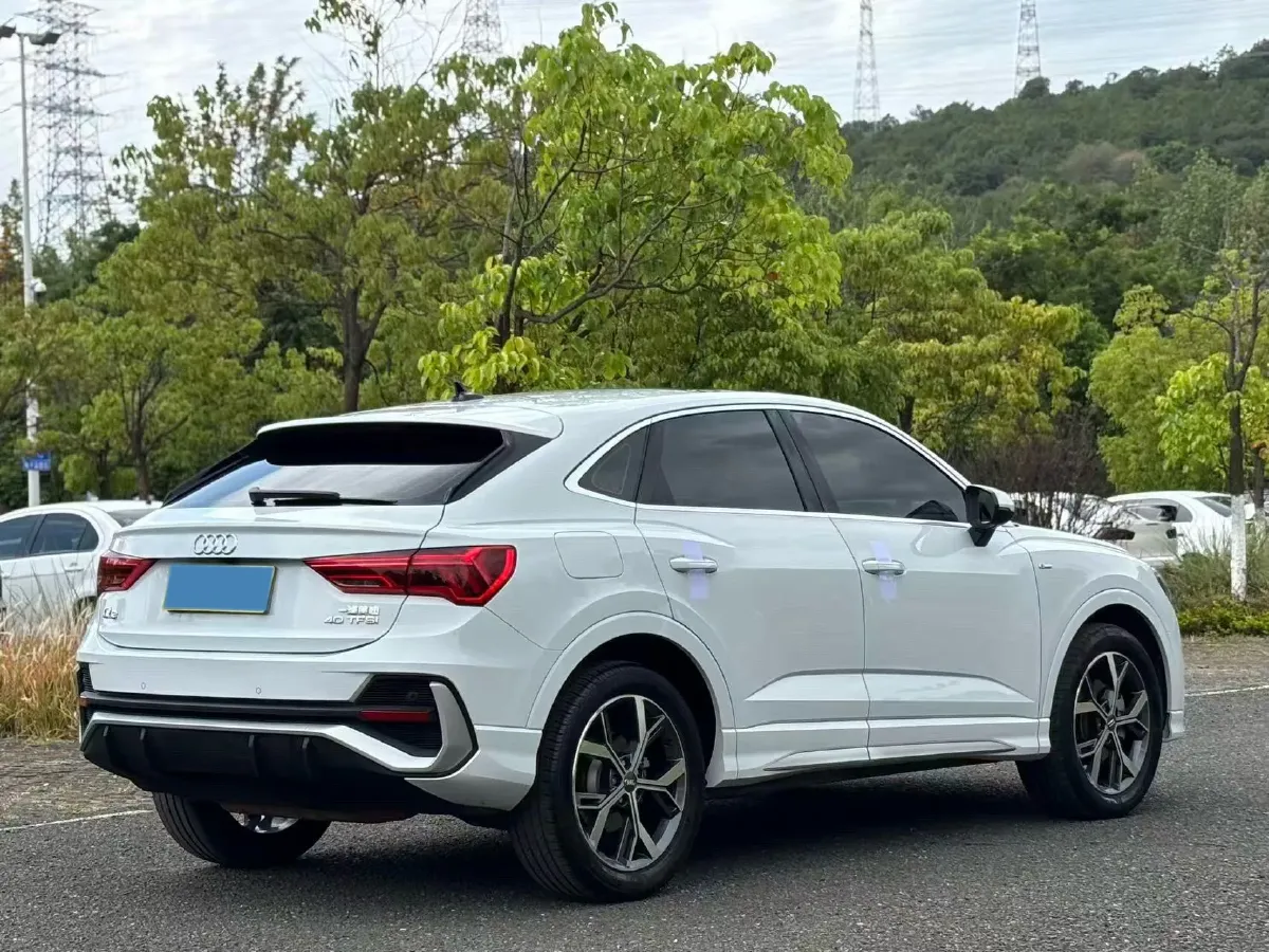 2020 Audi Q3 Sportback 2.0T 186HP L4 7DCT,autocango,china used car exporter,china ev exporter,chinese used car exporter,chinese used ev exporter