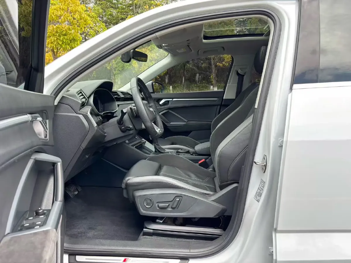 2020 Audi Q3 Sportback 2.0T 186HP L4 7DCT,autocango,china used car exporter,china ev exporter,chinese used car exporter,chinese used ev exporter
