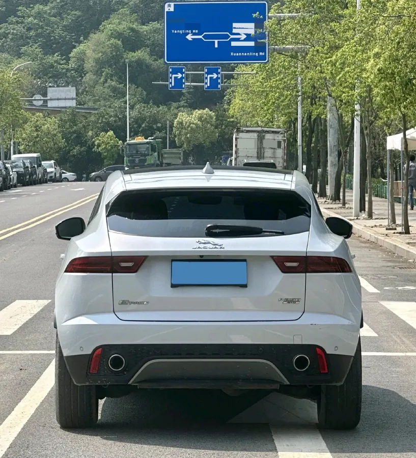 2018 Jaguar E-PACE 2.0T 249HP L4 9AT,autocango,china used car exporter,china ev exporter,chinese used car exporter,chinese used ev exporter