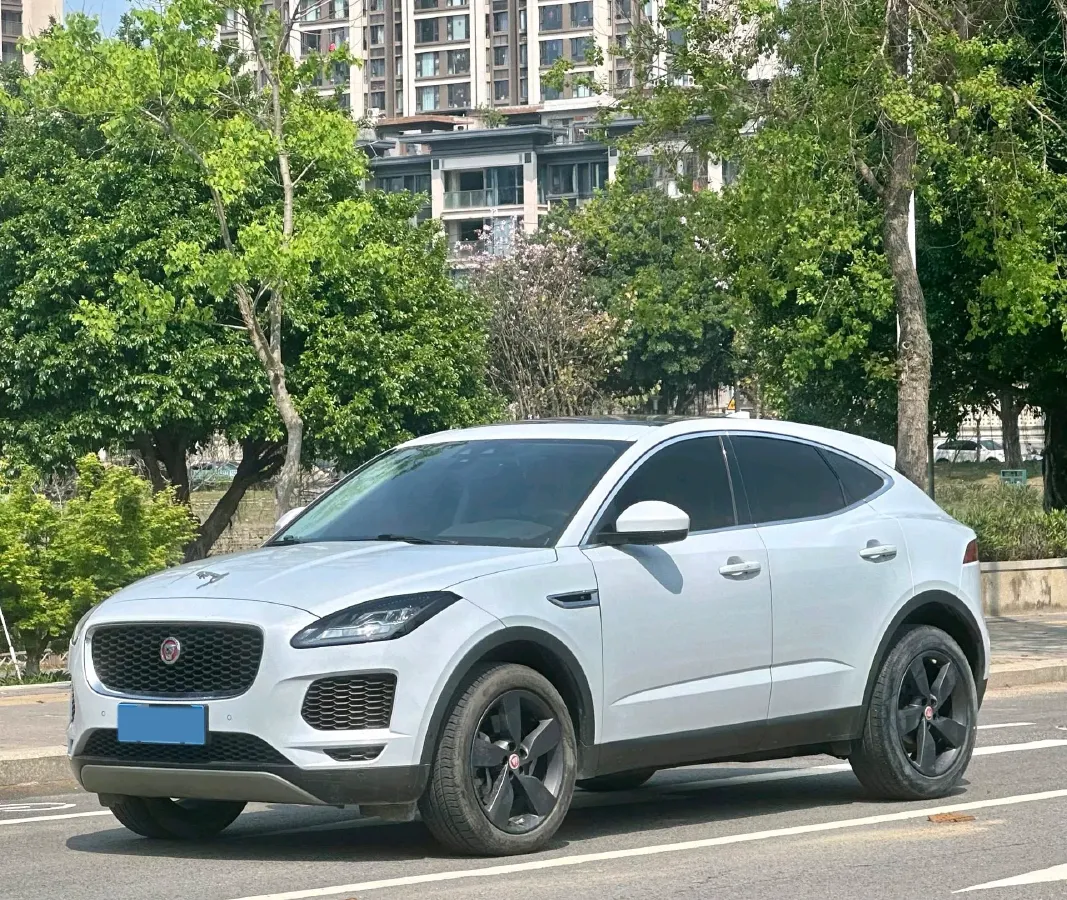2018 Jaguar E-PACE 2.0T 249HP L4 9AT,autocango,china used car exporter,china ev exporter,chinese used car exporter,chinese used ev exporter