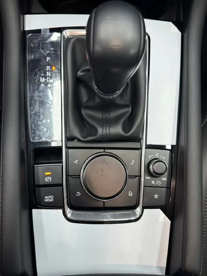 2022 Mazda 3 Axela 2.0L 158HP L4 6AT,autocango,china used car exporter,china ev exporter,chinese used car exporter,chinese used ev exporter