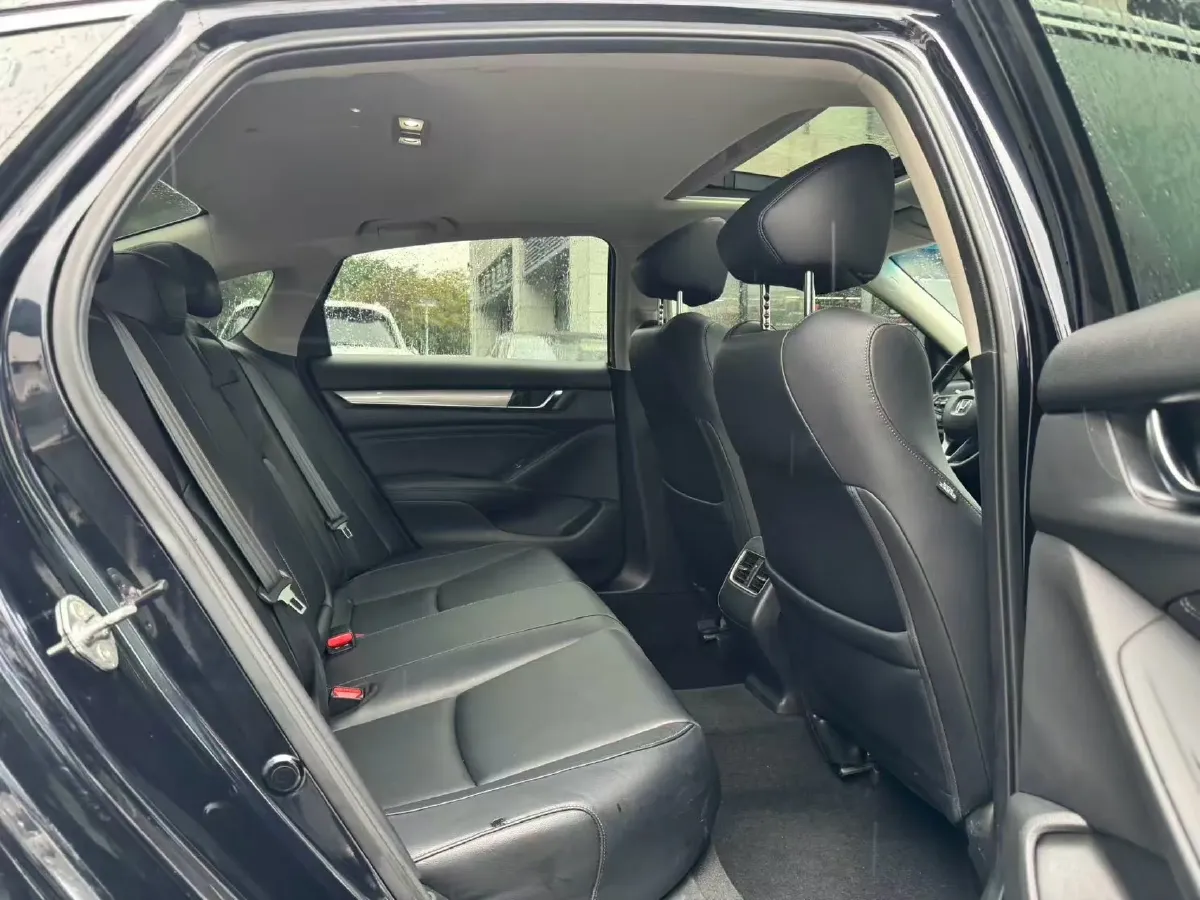 2021 Honda Accord 1.5T 194HP L4 CVT,autocango,china used car exporter,china ev exporter,chinese used car exporter,chinese used ev exporter