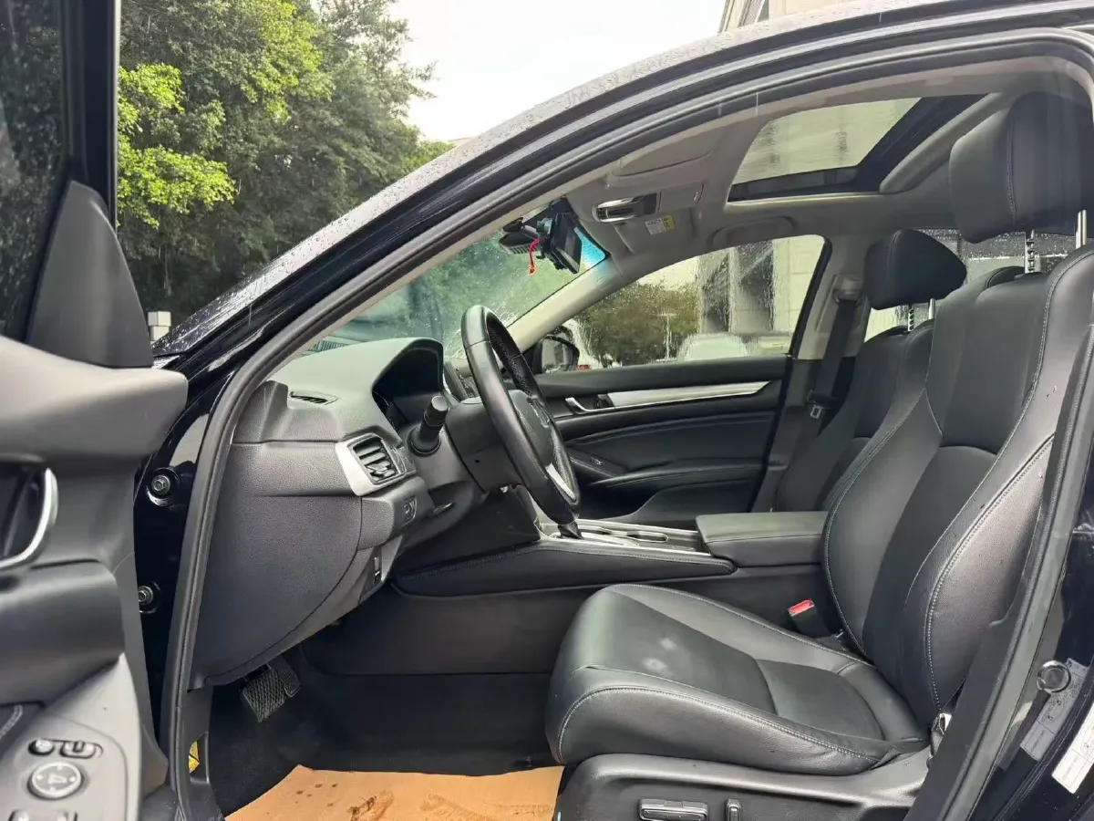 2021 Honda Accord 1.5T 194HP L4 CVT,autocango,china used car exporter,china ev exporter,chinese used car exporter,chinese used ev exporter