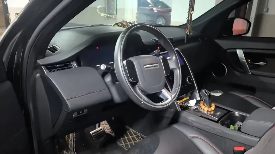 2020 Land Rover Discovery Sport 2.0T 249HP L4 9AT,autocango,china used car exporter,china ev exporter,chinese used car exporter,chinese used ev exporter