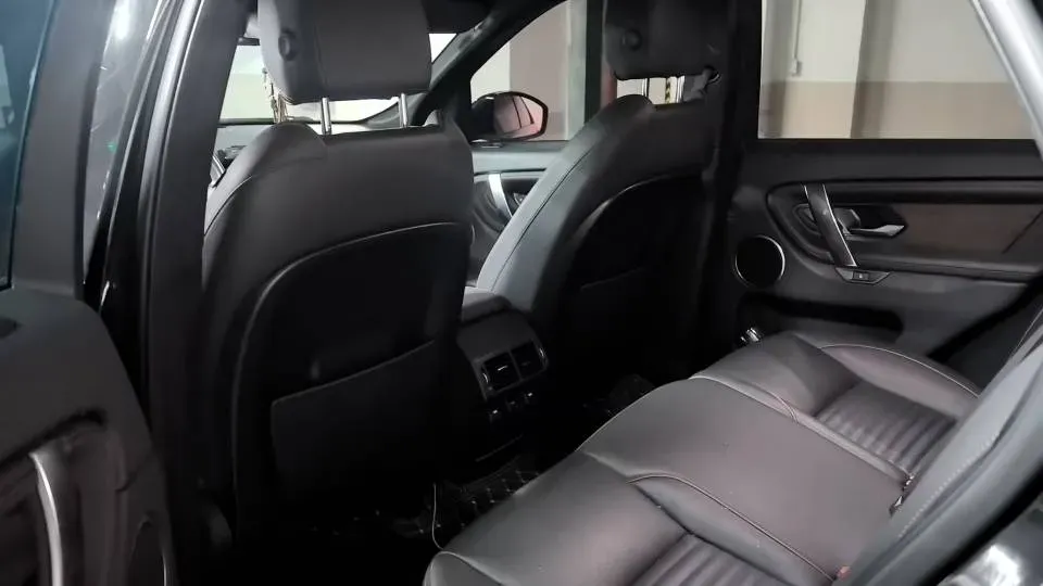 2020 Land Rover Discovery Sport 2.0T 249HP L4 9AT,autocango,china used car exporter,china ev exporter,chinese used car exporter,chinese used ev exporter