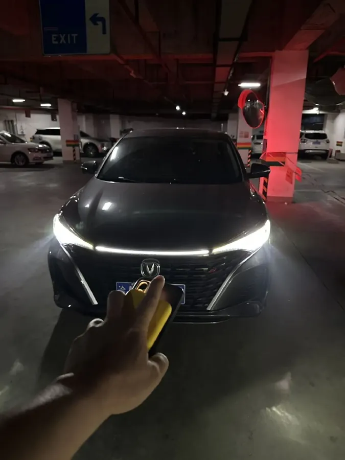 2022 ChangAn Eado 1.4T 160HP L4 7DCT,autocango,china used car exporter,china ev exporter,chinese used car exporter,chinese used ev exporter