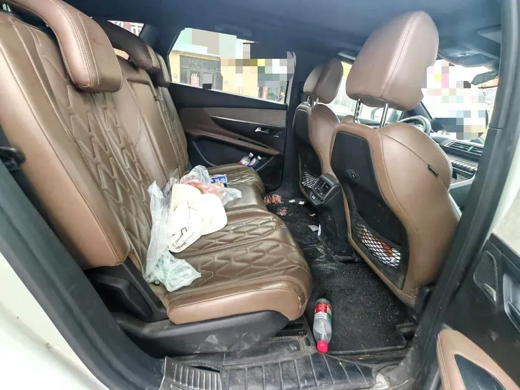 2017 Peugeot 5008 1.8T 204HP L4 6AT,autocango,china used car exporter,china ev exporter,chinese used car exporter,chinese used ev exporter