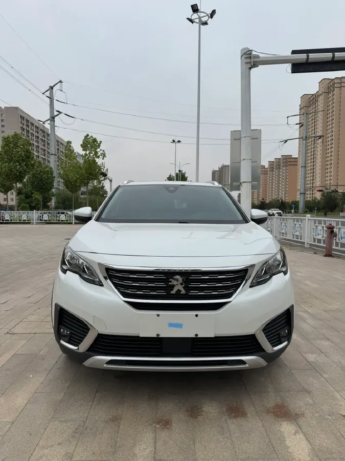 2017 Peugeot 5008 1.8T 204HP L4 6AT,autocango,china used car exporter,china ev exporter,chinese used car exporter,chinese used ev exporter