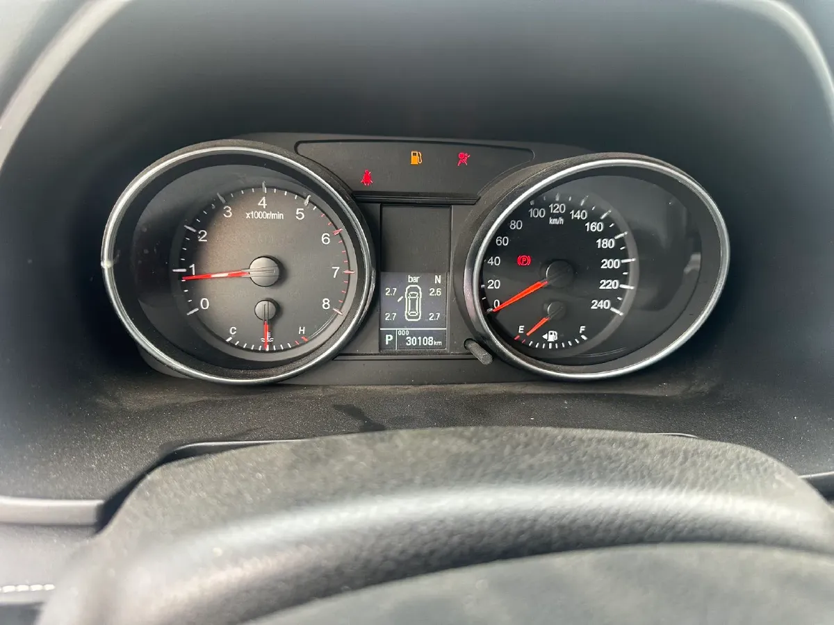 2021 Haval M6 1.5T 150HP L4 7DCT,autocango,china used car exporter,china ev exporter,chinese used car exporter,chinese used ev exporter