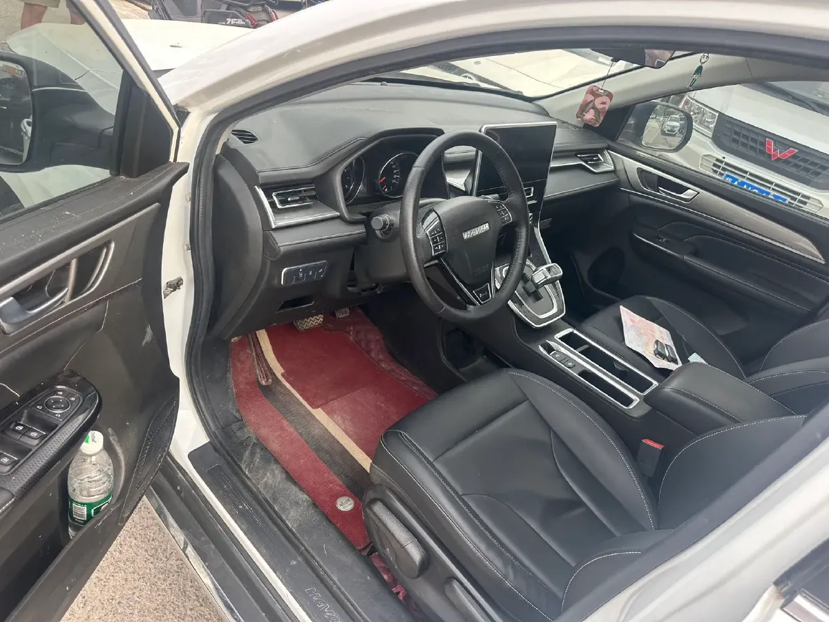 2021 Haval M6 1.5T 150HP L4 7DCT,autocango,china used car exporter,china ev exporter,chinese used car exporter,chinese used ev exporter