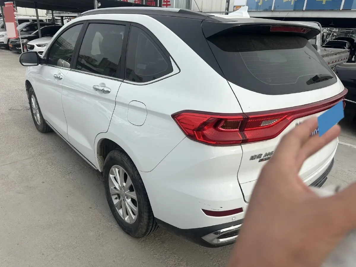 2021 Haval M6 1.5T 150HP L4 7DCT,autocango,china used car exporter,china ev exporter,chinese used car exporter,chinese used ev exporter