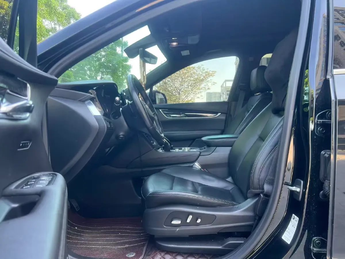 2020 Cadillac XT6 2.0T 237HP L4 9AT,autocango,china used car exporter,china ev exporter,chinese used car exporter,chinese used ev exporter