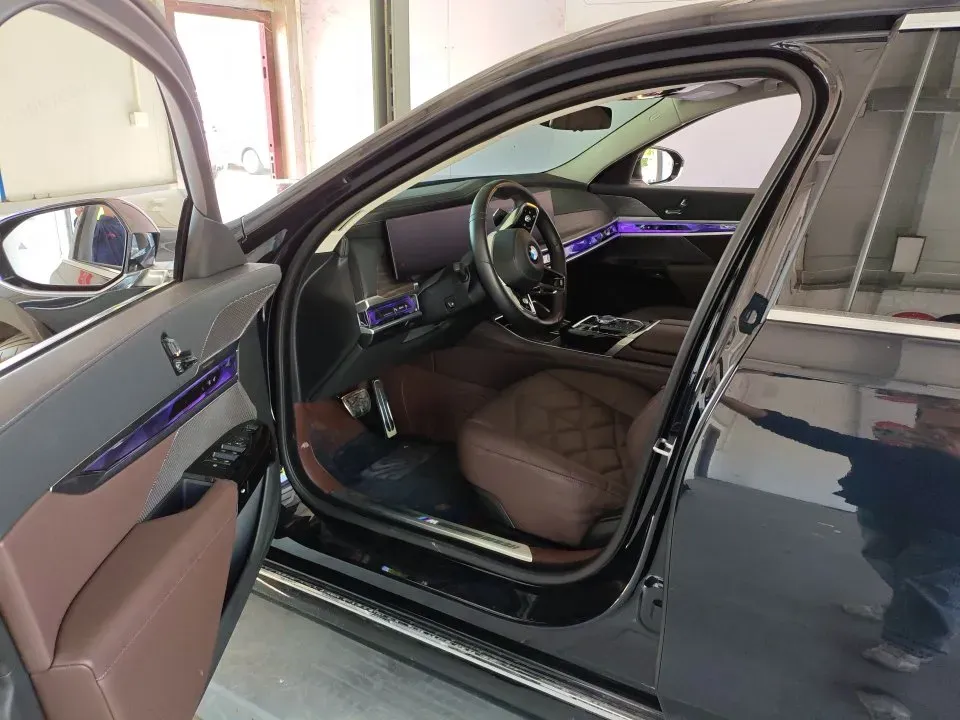 2023 BMW 7 Series 3.0T 272HP L6 8AT,autocango,china used car exporter,china ev exporter,chinese used car exporter,chinese used ev exporter
