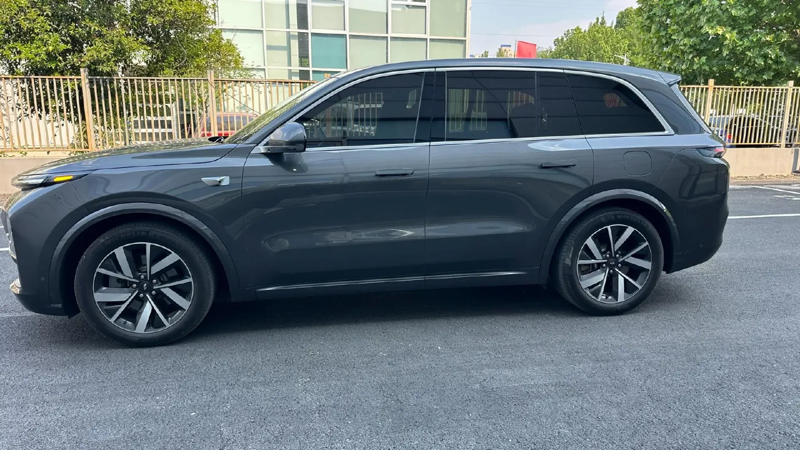 2023 Li L8 Range Extended 154HP REEV 40.9KWH,autocango,china used car exporter,china ev exporter,chinese used car exporter,chinese used ev exporter