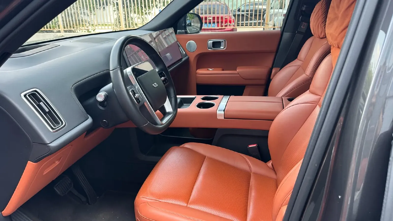 2023 Li L8 Range Extended 154HP REEV 40.9KWH,autocango,china used car exporter,china ev exporter,chinese used car exporter,chinese used ev exporter