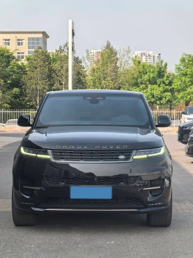2024 Land Rover Range Rover Sport 3.0T 400HP L6 8AT,autocango,china used car exporter,china ev exporter,chinese used car exporter,chinese used ev exporter