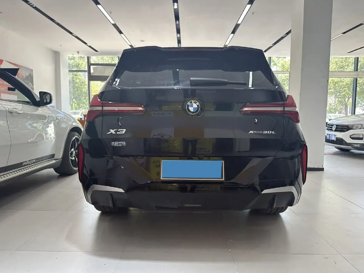 2025 BMW X3 2.0T 258HP L4 8AT,autocango,china used car exporter,china ev exporter,chinese used car exporter,chinese used ev exporter