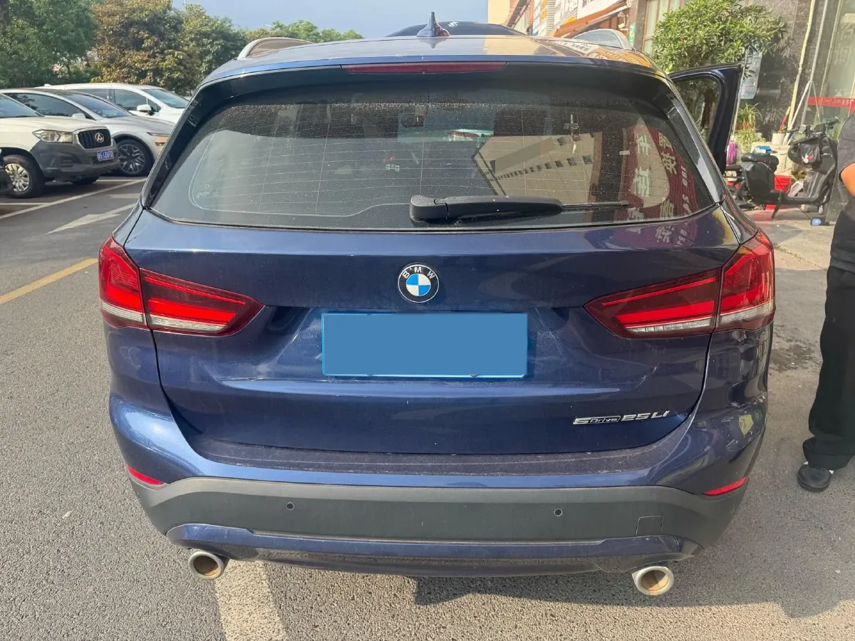2020 BMW X1 2.0T 192HP L4 7DCT,autocango,china used car exporter,china ev exporter,chinese used car exporter,chinese used ev exporter