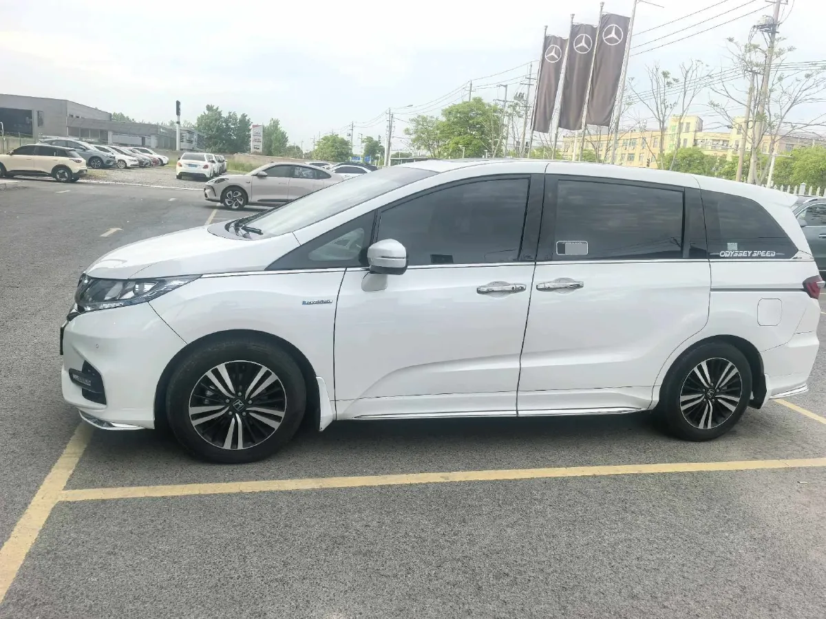 2021 Honda Odyssey 2.0L 146HP L4 E-CVT Hybrid,autocango,china used car exporter,china ev exporter,chinese used car exporter,chinese used ev exporter