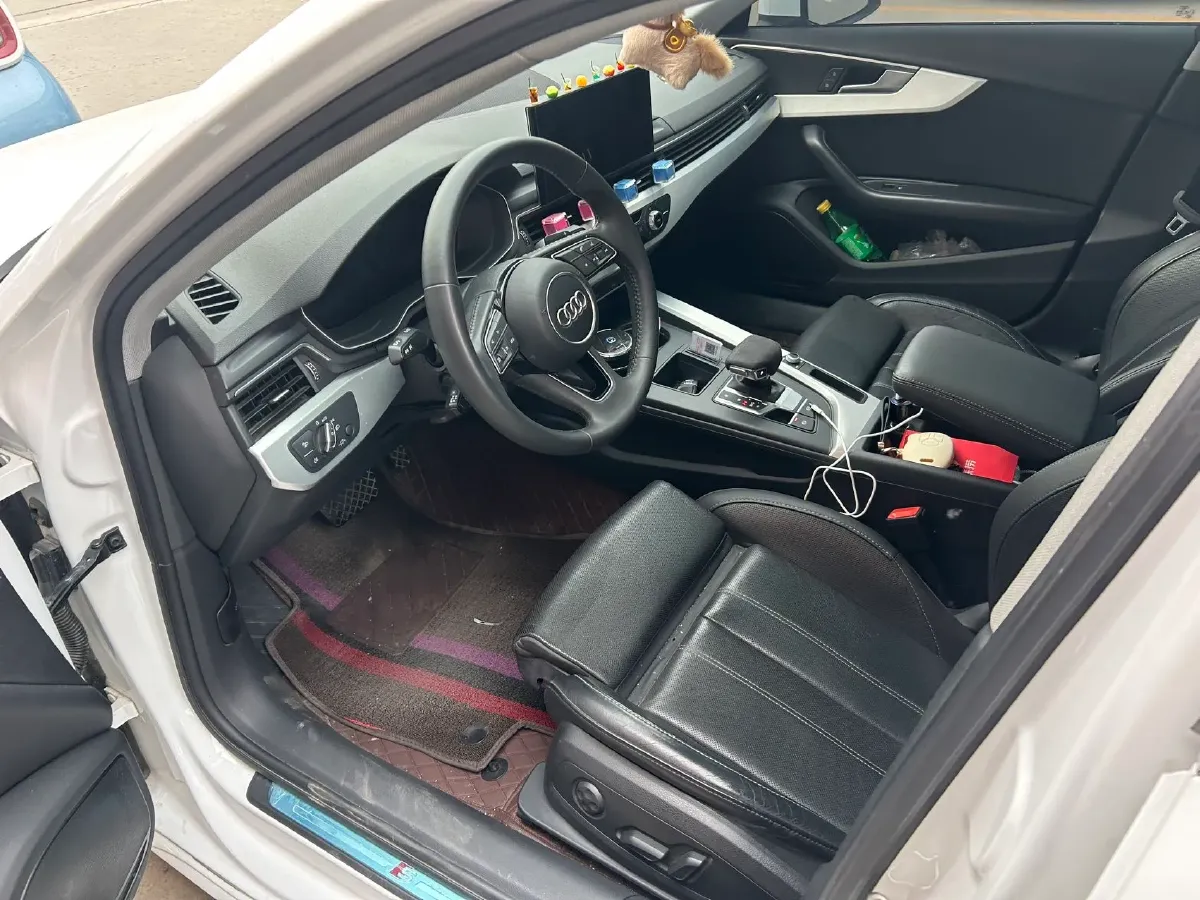 2020 Audi A4L 2.0T 190HP L4 7DCT,autocango,china used car exporter,china ev exporter,chinese used car exporter,chinese used ev exporter