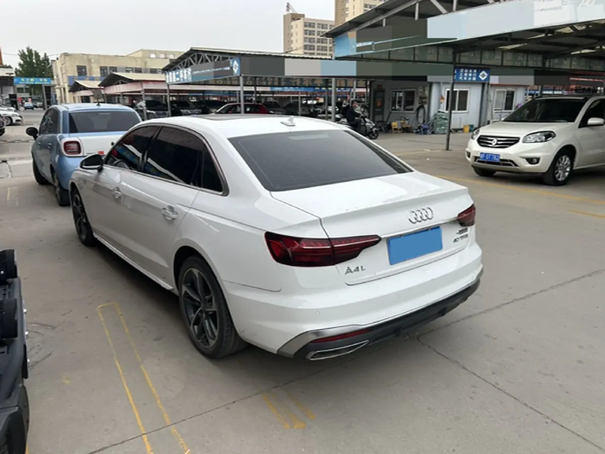 2020 Audi A4L 2.0T 190HP L4 7DCT,autocango,china used car exporter,china ev exporter,chinese used car exporter,chinese used ev exporter