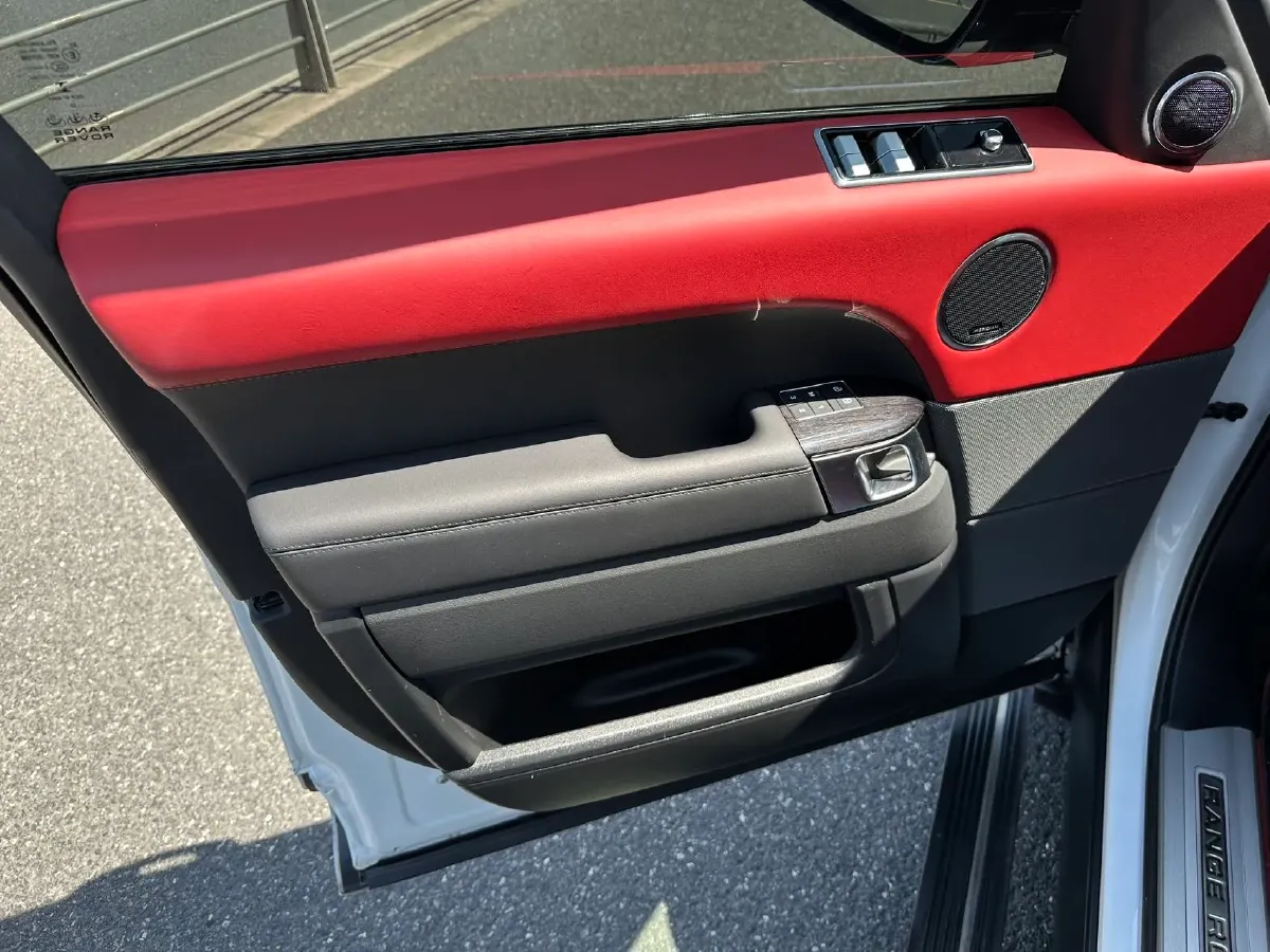 2022 Land Rover Range Rover Sport 3.0T 360HP L6 8AT,autocango,china used car exporter,china ev exporter,chinese used car exporter,chinese used ev exporter