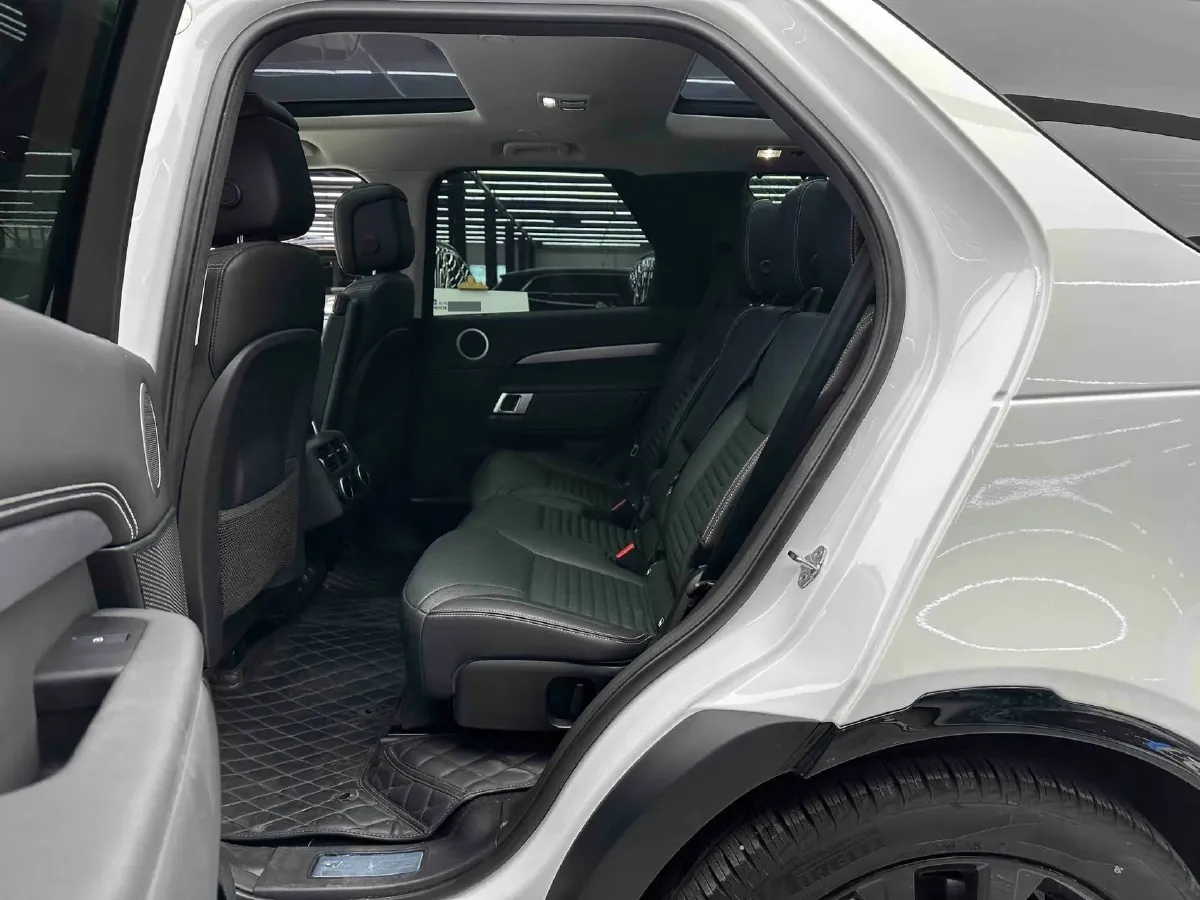 2024 Land Rover Discovery 3.0T 360HP L6 8AT,autocango,china used car exporter,china ev exporter,chinese used car exporter,chinese used ev exporter