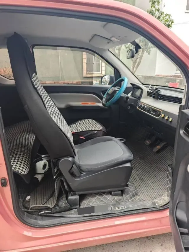 2021 WuLing HongGuang MINI EV BEV 13.8KWH,autocango,china used car exporter,china ev exporter,chinese used car exporter,chinese used ev exporter