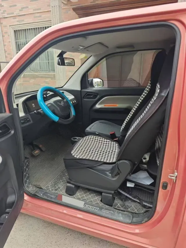 2021 WuLing HongGuang MINI EV BEV 13.8KWH,autocango,china used car exporter,china ev exporter,chinese used car exporter,chinese used ev exporter