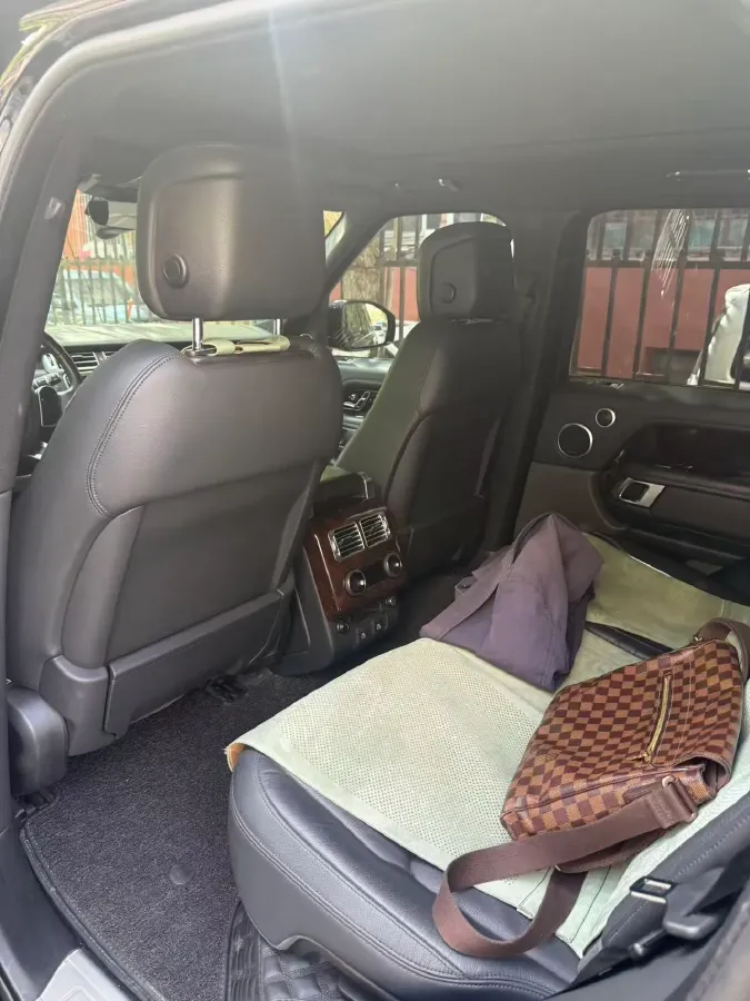 2021 Land Rover Range Rover 3.0T 360HP L6 8AT,autocango,china used car exporter,china ev exporter,chinese used car exporter,chinese used ev exporter