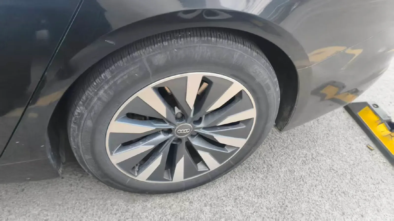 2019 Mercedes-Benz E Class 1.5T 184HP L4 9AT,autocango,china used car exporter,china ev exporter,chinese used car exporter,chinese used ev exporter