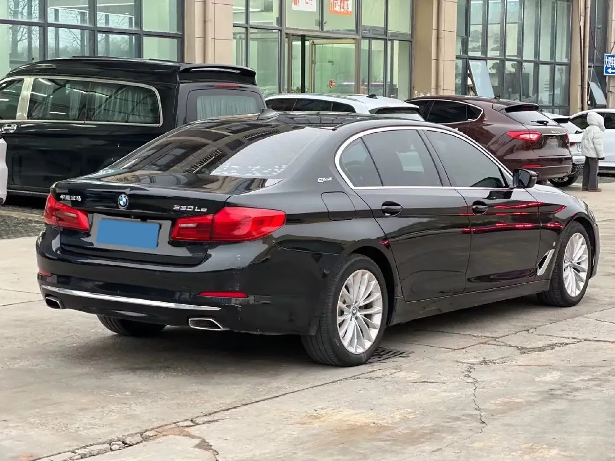 2020 BMW 5 Series 2.0T 184HP L4 8AT PHEV 17.7KWH,autocango,china used car exporter,china ev exporter,chinese used car exporter,chinese used ev exporter