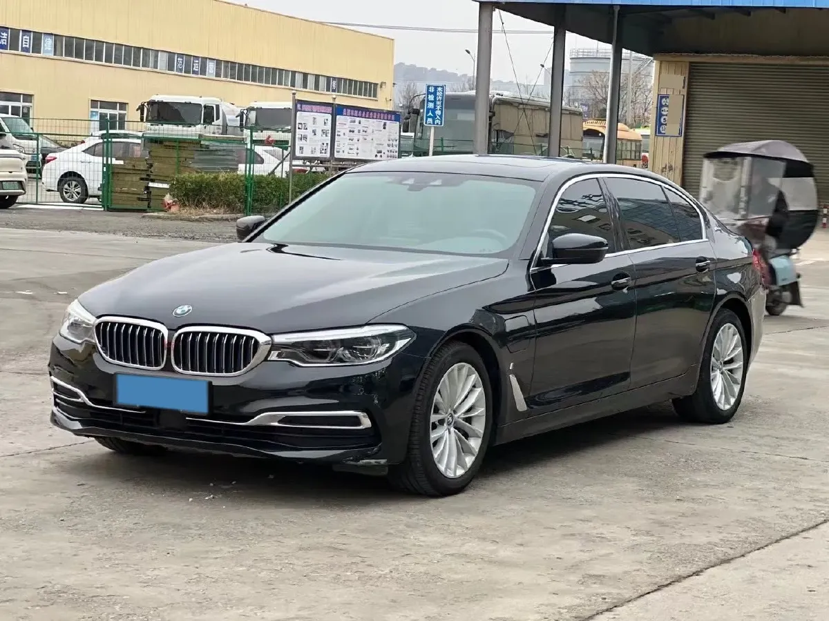 2020 BMW 5 Series 2.0T 184HP L4 8AT PHEV 17.7KWH,autocango,china used car exporter,china ev exporter,chinese used car exporter,chinese used ev exporter