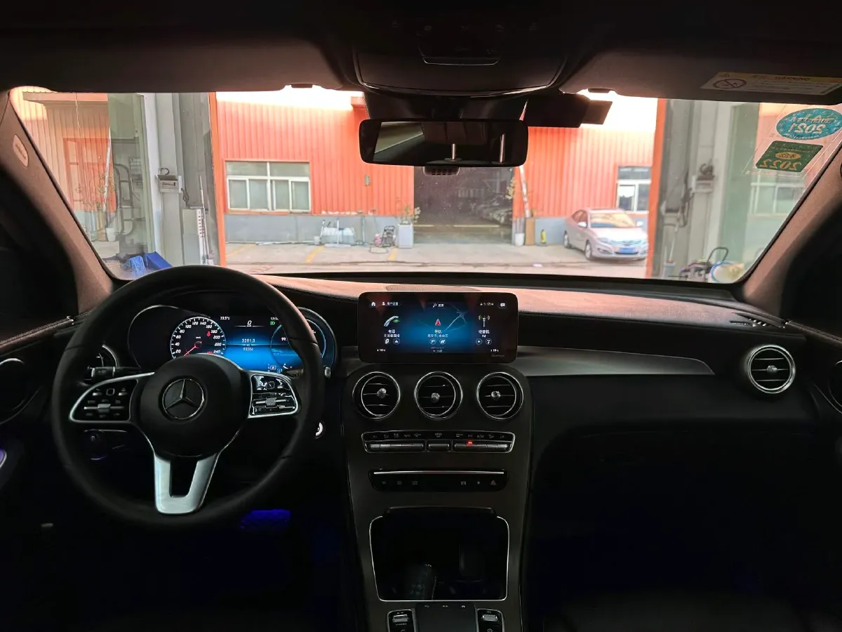 2021 Mercedes-Benz GLC Class 2.0T 258HP L4 9AT,autocango,china used car exporter,china ev exporter,chinese used car exporter,chinese used ev exporter