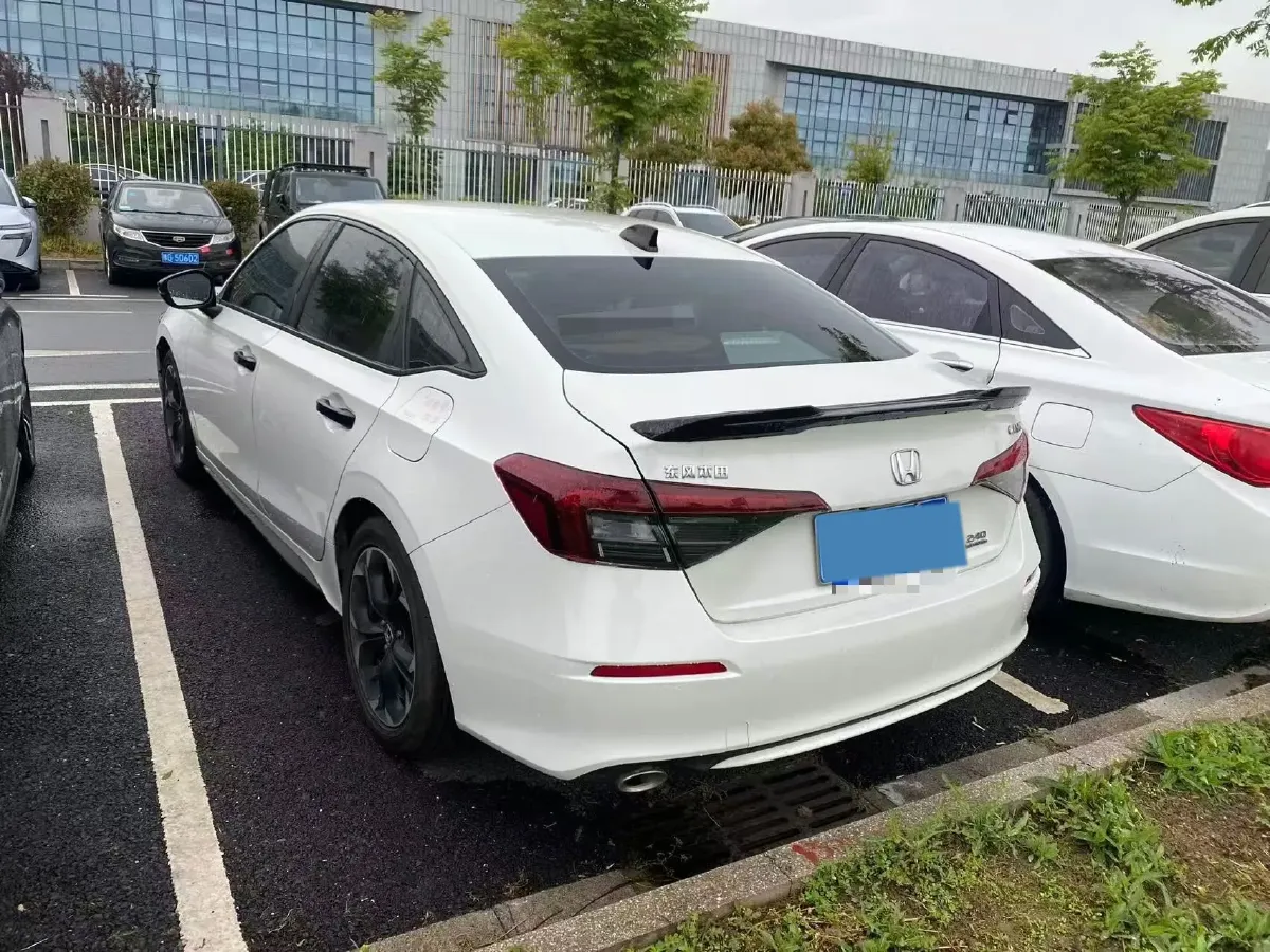 2025 Honda Civic 1.5T 182HP L4 CVT,autocango,china used car exporter,china ev exporter,chinese used car exporter,chinese used ev exporter