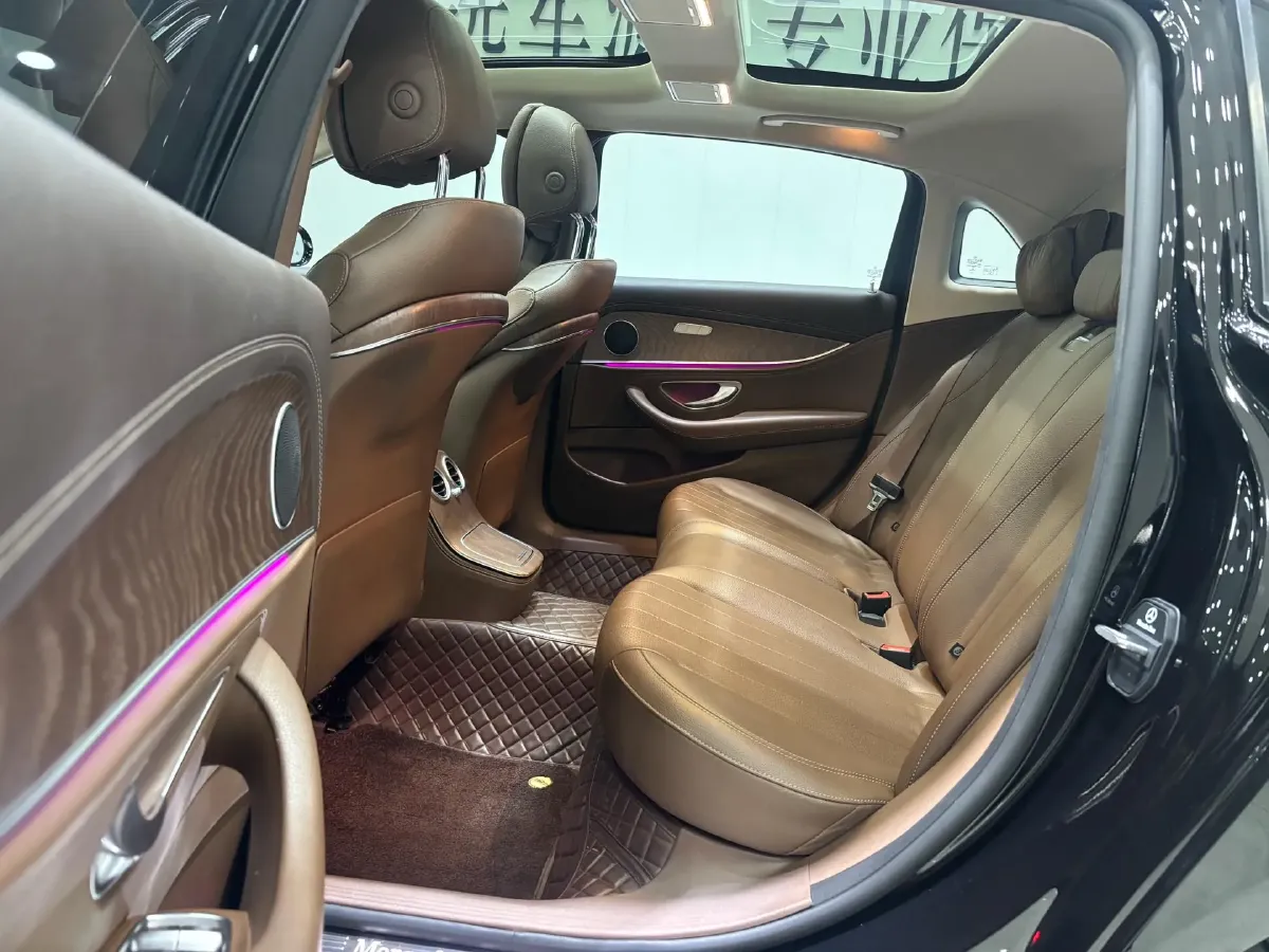 2022 Mercedes-Benz E Class 2.0T 211HP L4 9AT PHEV 25.4KWH,autocango,china used car exporter,china ev exporter,chinese used car exporter,chinese used ev exporter