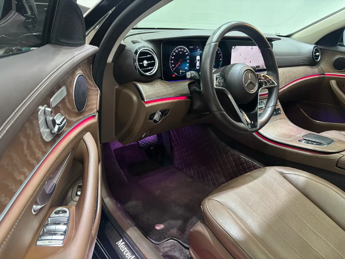 2022 Mercedes-Benz E Class 2.0T 211HP L4 9AT PHEV 25.4KWH,autocango,china used car exporter,china ev exporter,chinese used car exporter,chinese used ev exporter