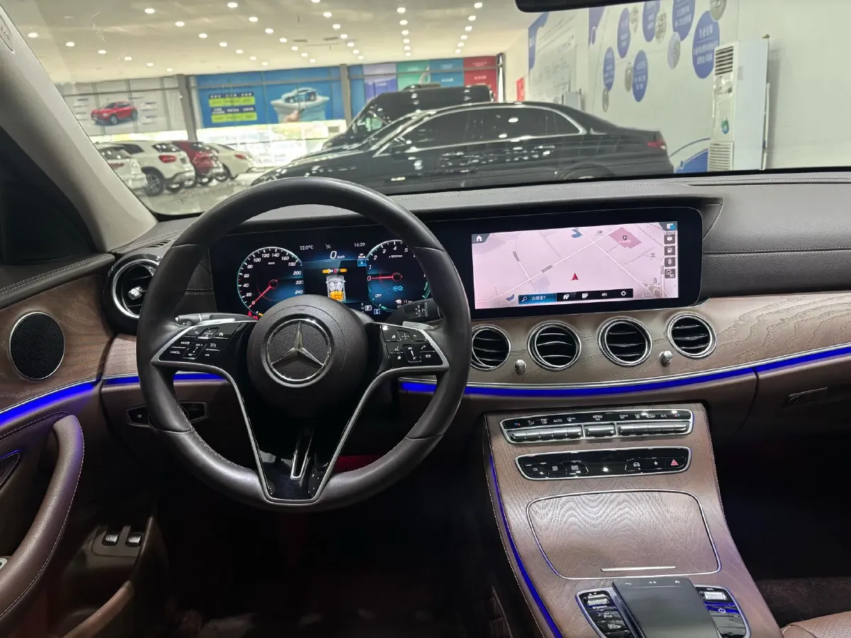 2022 Mercedes-Benz E Class 2.0T 211HP L4 9AT PHEV 25.4KWH,autocango,china used car exporter,china ev exporter,chinese used car exporter,chinese used ev exporter