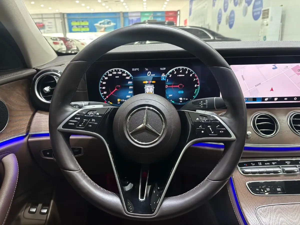2022 Mercedes-Benz E Class 2.0T 211HP L4 9AT PHEV 25.4KWH,autocango,china used car exporter,china ev exporter,chinese used car exporter,chinese used ev exporter