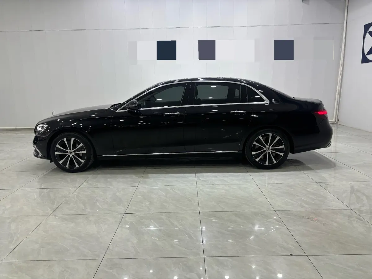 2022 Mercedes-Benz E Class 2.0T 211HP L4 9AT PHEV 25.4KWH,autocango,china used car exporter,china ev exporter,chinese used car exporter,chinese used ev exporter