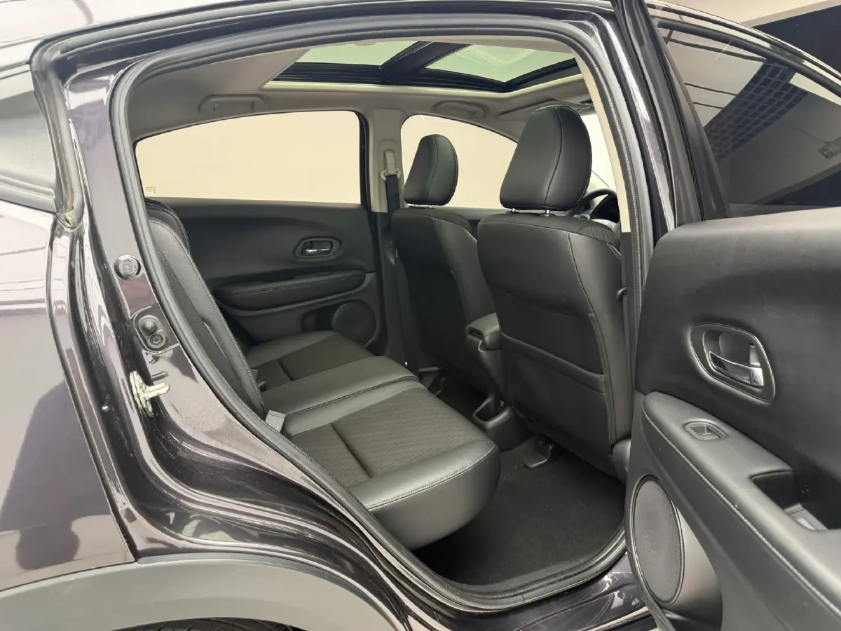 2022 Honda Vezel 1.5L 131HP L4 CVT,autocango,china used car exporter,china ev exporter,chinese used car exporter,chinese used ev exporter
