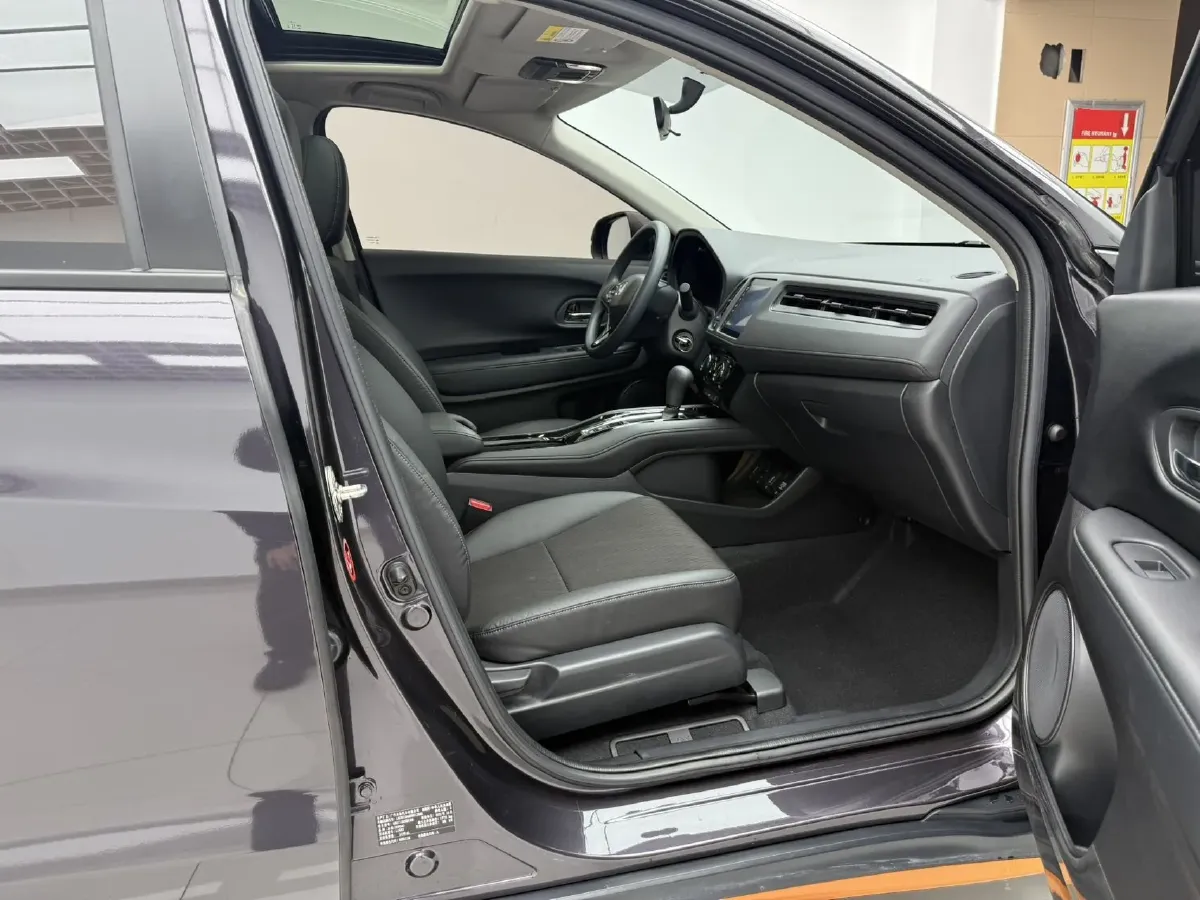 2022 Honda Vezel 1.5L 131HP L4 CVT,autocango,china used car exporter,china ev exporter,chinese used car exporter,chinese used ev exporter