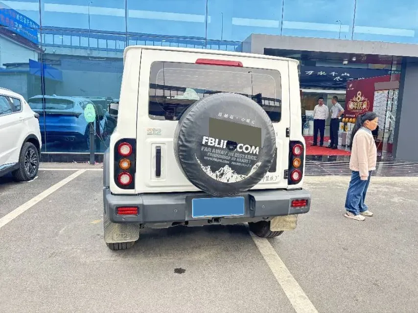 2024 212 212 T01 2.0T 252HP L4 8AT,autocango,china used car exporter,china ev exporter,chinese used car exporter,chinese used ev exporter