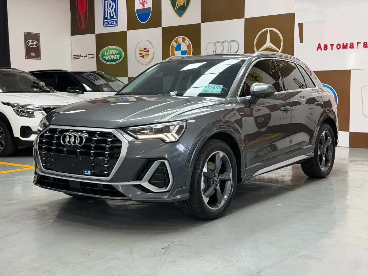 2021 Audi Q3 1.4T 150HP L4 7DCT,autocango,china used car exporter,china ev exporter,chinese used car exporter,chinese used ev exporter