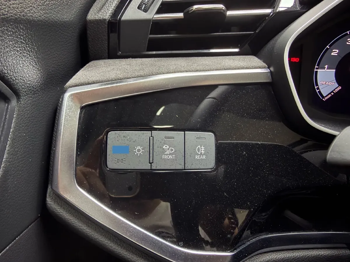 2021 Audi Q3 1.4T 150HP L4 7DCT,autocango,china used car exporter,china ev exporter,chinese used car exporter,chinese used ev exporter